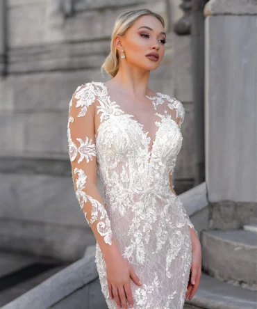 Long Sleeve V Neck Lace Wedding Dress